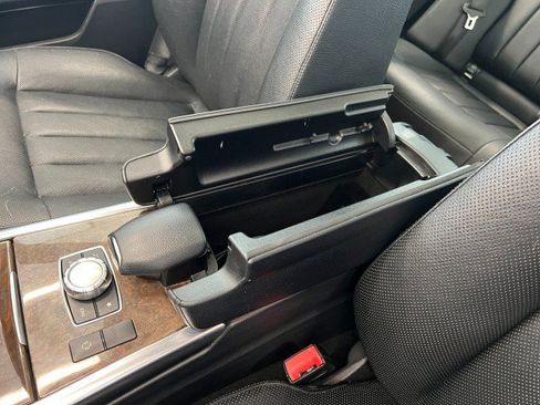 Used 2014 Mercedes-Benz E 350 4MATIC Sedan image 29