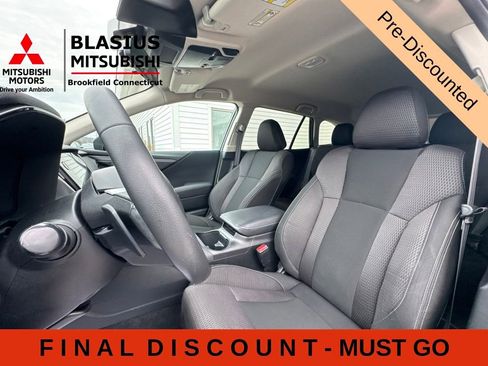Used 2023 Subaru Outback Premium AWD/4WD image 13