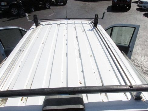 Used 2012 Ford Transit Connect XL FWD image 21