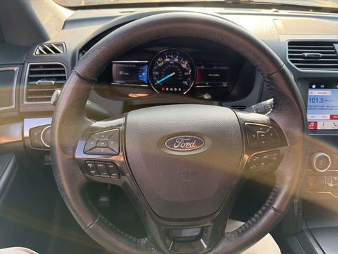 Used 2019 Ford Explorer XLT w/ Equipment Group 201A image 21