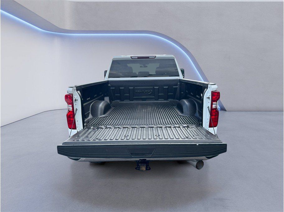 Used 2023 Chevrolet Silverado 2500 LT AWD/4WD image 24