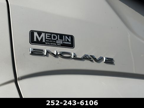 Used 2023 Buick Enclave Essence w/ Experience Buick Package FWD image 11