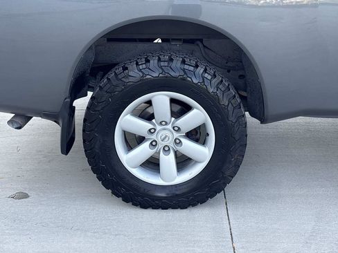 Used 2012 Nissan Titan SV w/ Tow Pkg AWD/4WD image 9