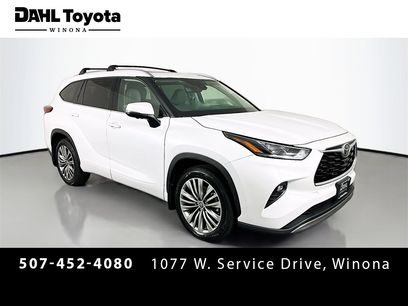Used 2023 Toyota Highlander Platinum