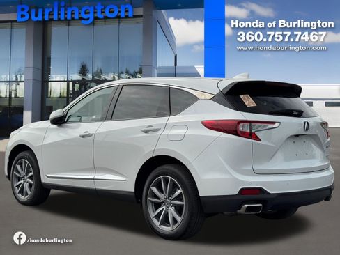 Used 2023 Acura RDX AWD w/ Technology Package image 4