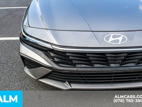 Used 2024 Hyundai Elantra SEL FWD image 11