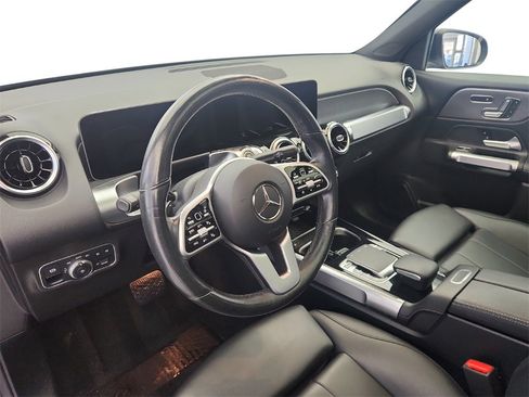 Used 2020 Mercedes-Benz GLB 250 4MATIC image 10
