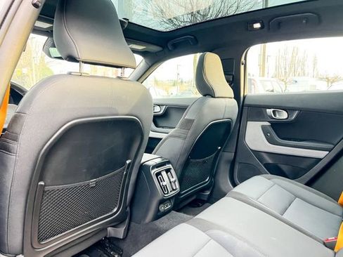 Used 2021 Polestar Polestar 2 w/ Performance Package image 9