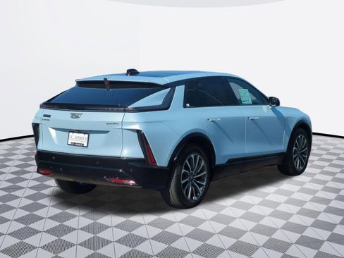 Certified 2024 Cadillac Lyriq Sport AWD/4WD image 8