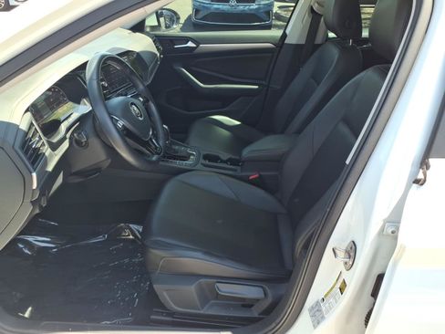 Used 2019 Volkswagen Jetta SE FWD image 21