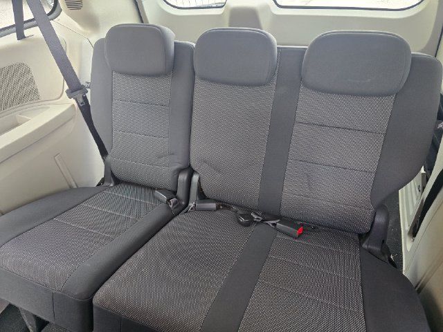 Used 2008 Dodge Grand Caravan SE FWD image 13
