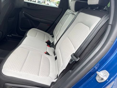 Used 2023 Ford Escape Active w/ Tech Pack #1 AWD/4WD image 10