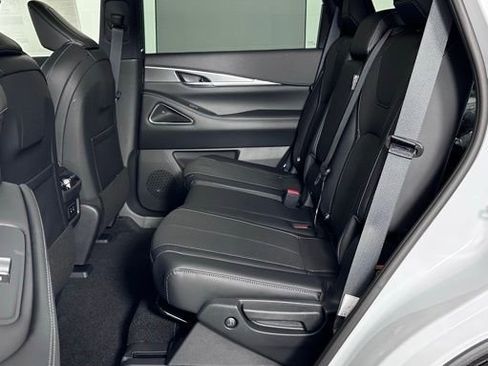 New 2026 INFINITI QX60 Luxe image 20