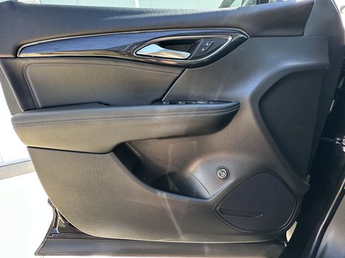 Used 2022 Buick Envision Preferred image 31