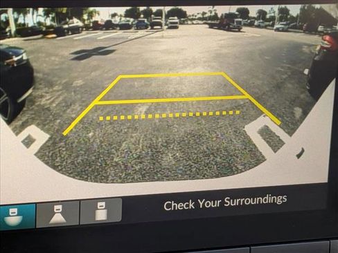 Used 2025 Honda CR-V LX image 12