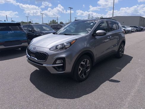 Certified 2021 Kia Sportage EX w/ EX Technology Package AWD/4WD image 9