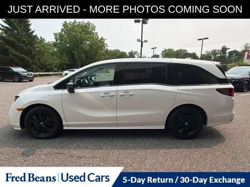 Used 2023 Honda Odyssey Sport image 4