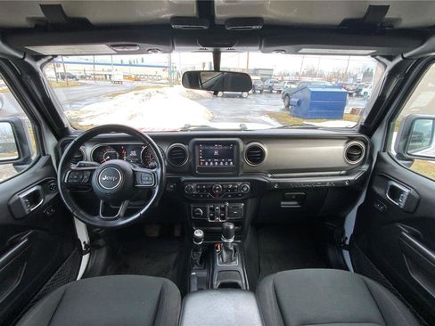 Used 2021 Jeep Wrangler Unlimited Sport image 31