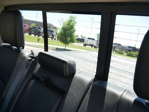 Used 2016 RAM 1500 Laramie AWD/4WD image 17