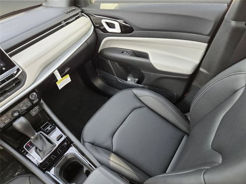 New 2026 Jeep Compass Limited AWD/4WD image 43