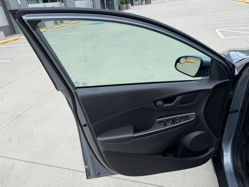 Used 2019 Hyundai Kona SE AWD/4WD image 31