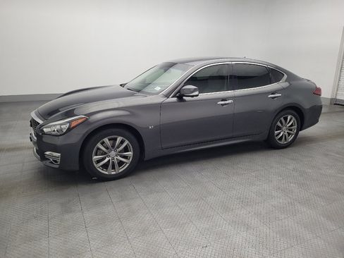 Used 2015 INFINITI Q70 3.7 w/ Deluxe Touring Package image 2