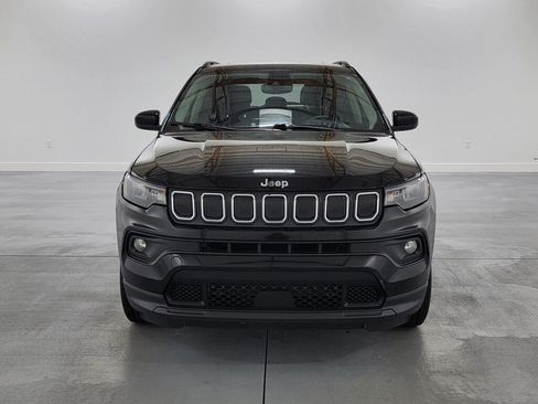 Used 2022 Jeep Compass Latitude AWD/4WD image 3