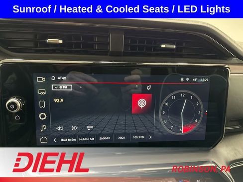 Used 2022 GMC Sierra 1500 AT4X image 37