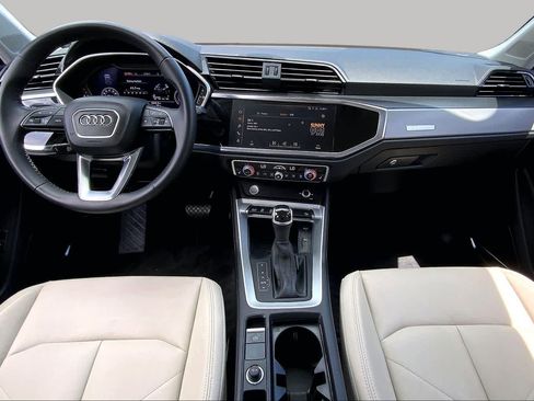 Used 2020 Audi Q3 2.0T Premium Plus w/ Premium Plus Package AWD/4WD image 16