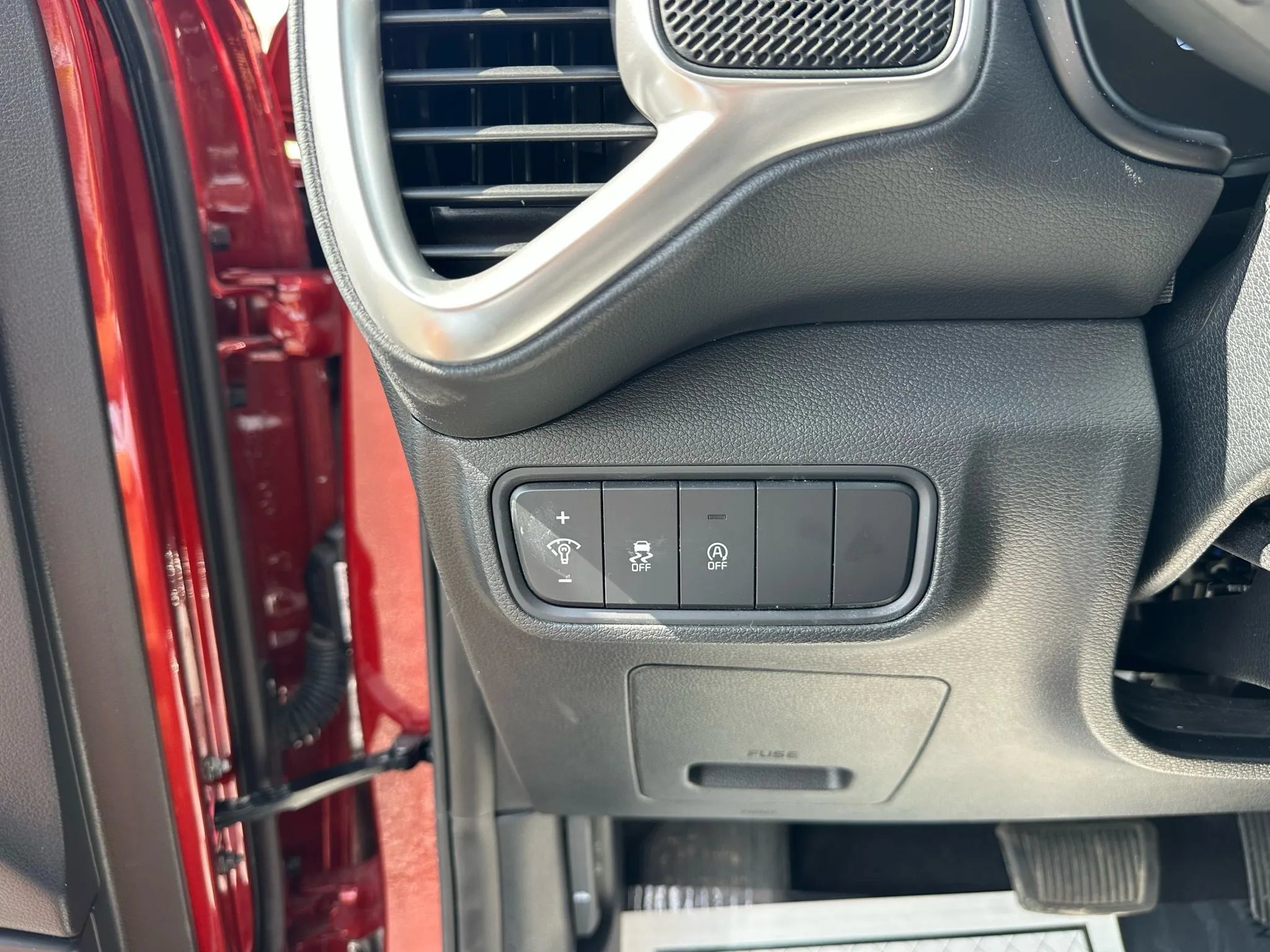 Used 2025 Kia Soul LX w/ LX Technology Package FWD image 22