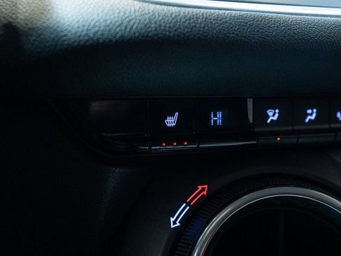 Used 2020 Chevrolet Blazer LT image 28