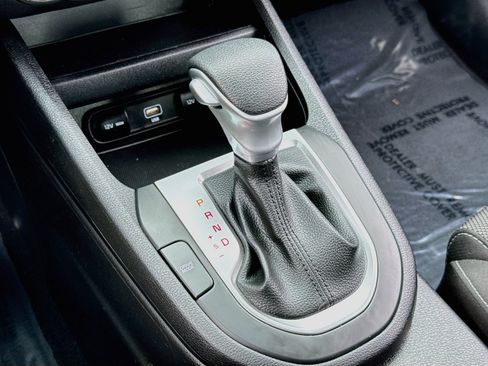 Used 2023 Kia Forte LXS w/ LXS Technology Package FWD image 19