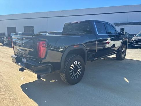Used 2024 GMC Sierra 2500 Denali Ultimate AWD/4WD image 6