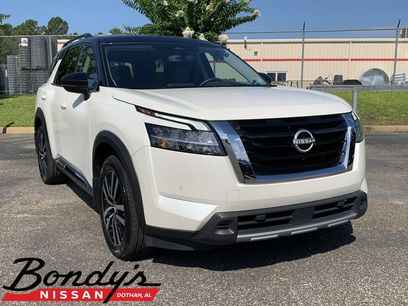 Used 2024 Nissan Pathfinder Platinum