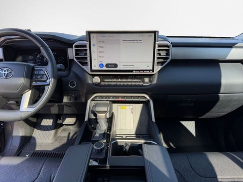 Used 2024 Toyota Tundra Limited image 16