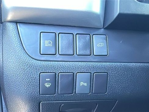 Used 2017 Toyota Highlander Limited image 20