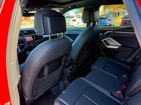 Used 2020 Audi Q3 2.0T Premium Plus image 28