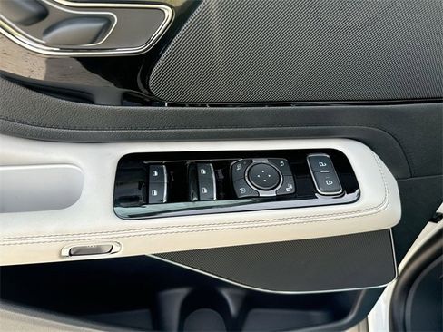 New 2026 Lincoln Aviator Premiere image 13