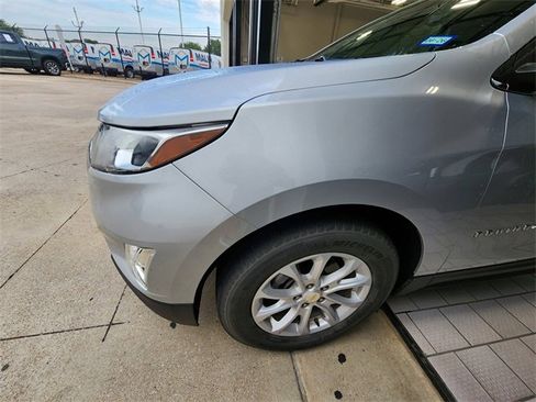 Used 2018 Chevrolet Equinox LT FWD image 7