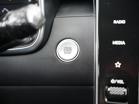 Certified 2024 Hyundai Santa Cruz SEL FWD image 26