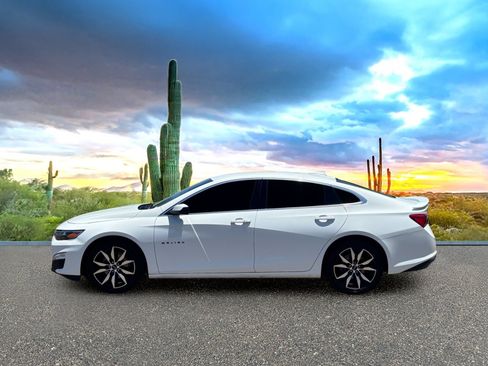 Used 2021 Chevrolet Malibu RS FWD image 3