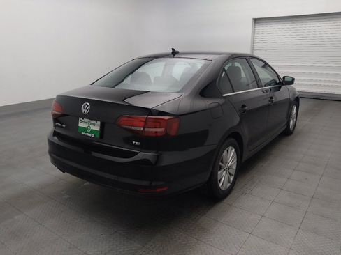 Used 2016 Volkswagen Jetta SE FWD image 9