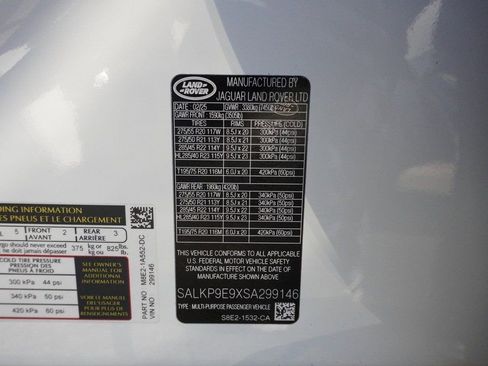 Used 2025 Land Rover Range Rover SE image 58