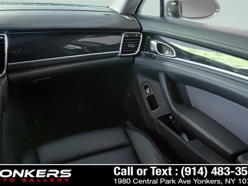 Used 2016 Porsche Panamera 4 Edition AWD/4WD image 32