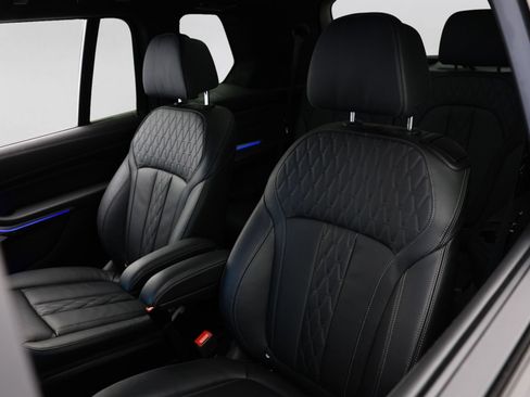 Used 2024 BMW ALPINA XB7 AWD/4WD image 6