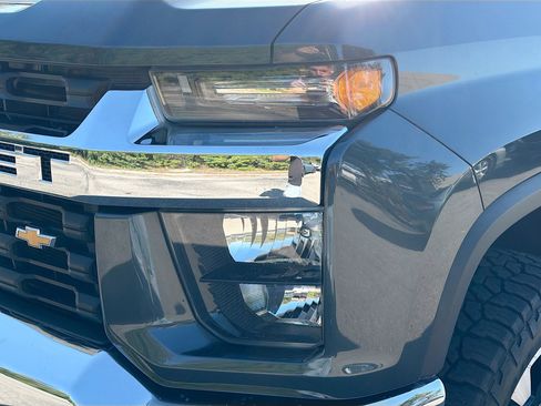 Used 2020 Chevrolet Silverado 2500 LT w/ All Star Edition image 9