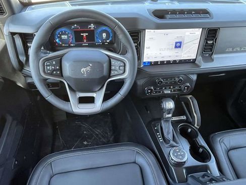 New 2026 Ford Bronco Badlands image 5