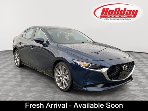 Used 2022 MAZDA MAZDA3 s image 1