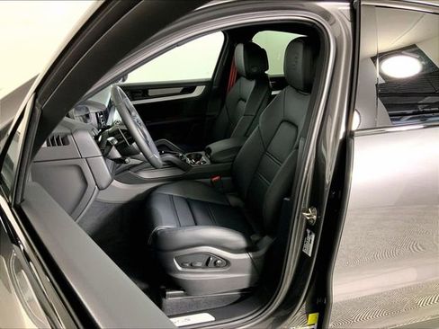 New 2026 Porsche Cayenne S AWD/4WD image 5