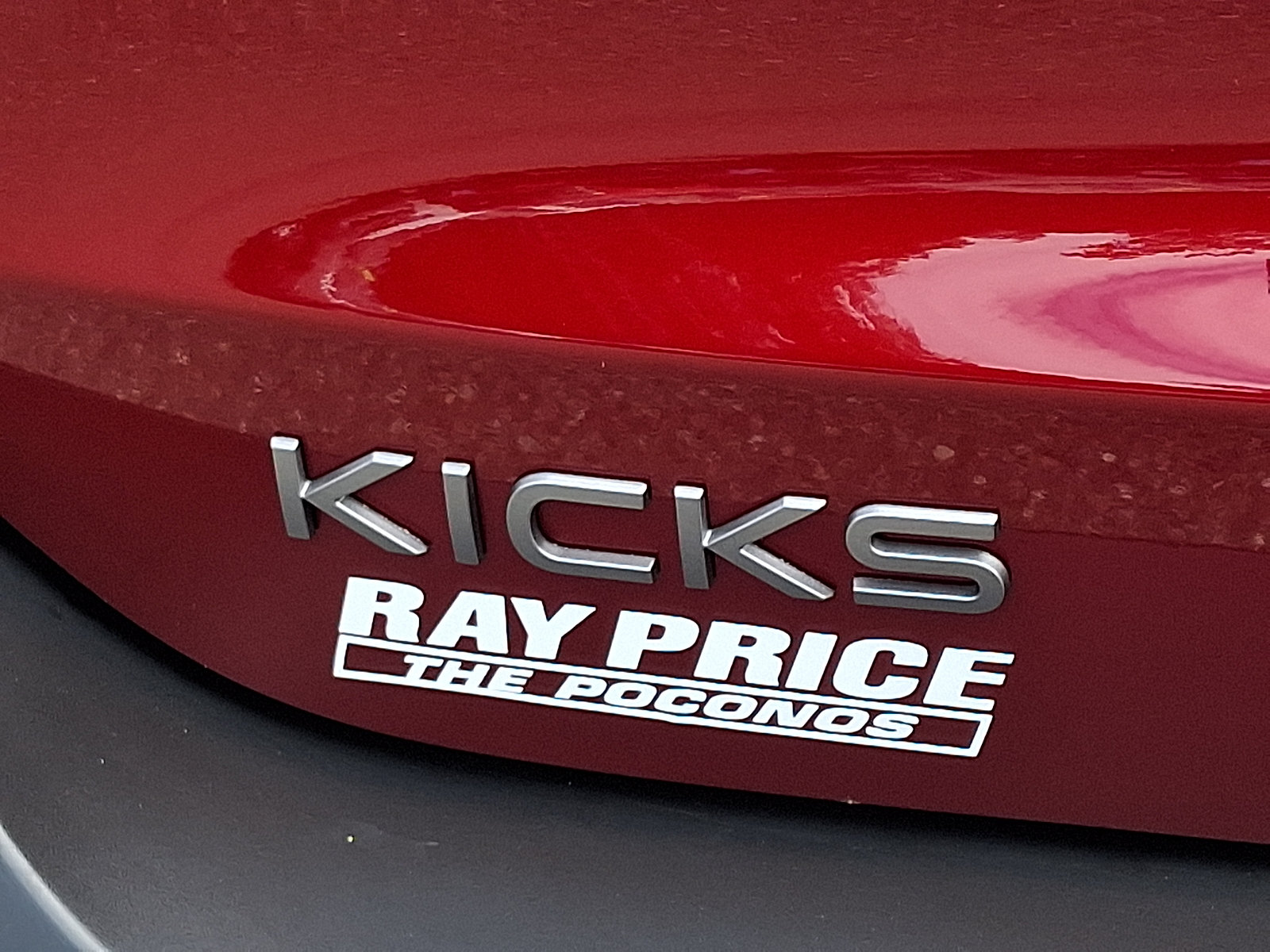 Used 2025 Nissan Kicks SR AWD/4WD image 30